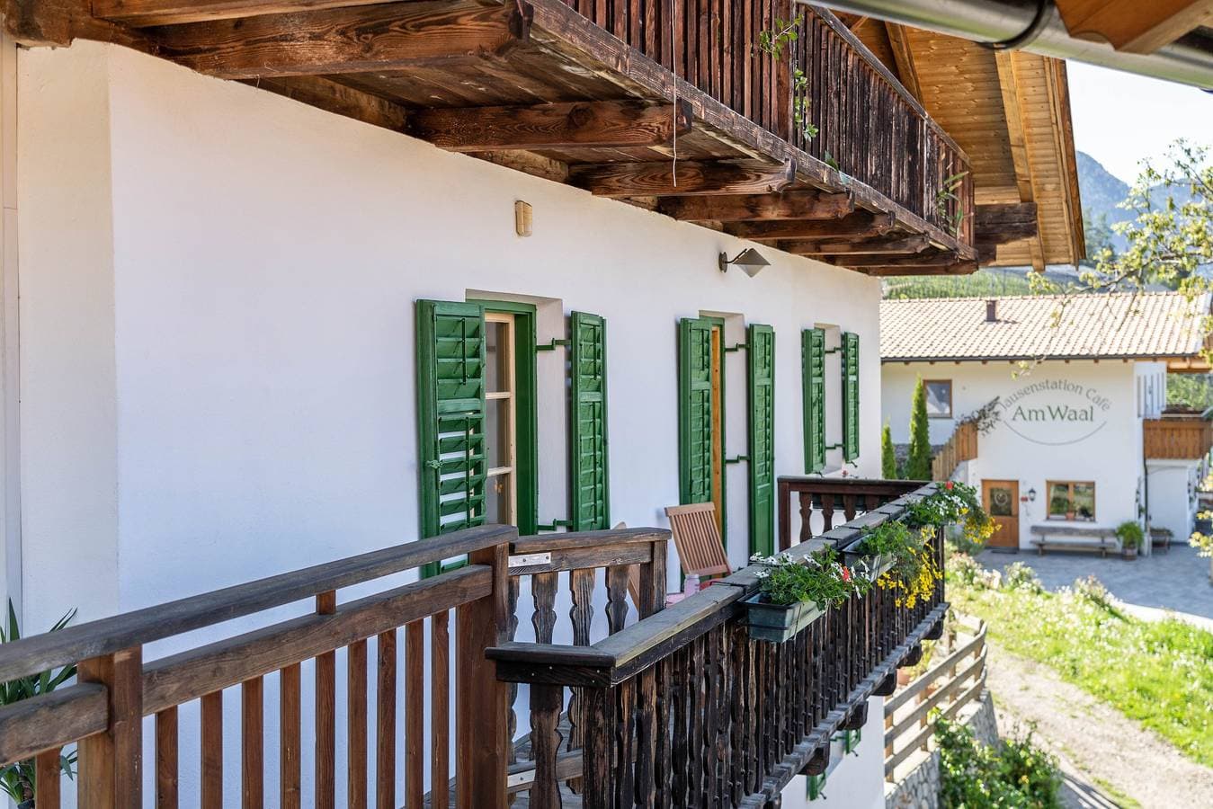 Foto 9 von 25: Ferienwohnung Brunjaunhof mit Bergblick, privater Terrasse und Gemeinschaftsgarten