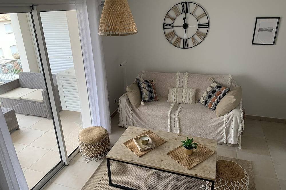 Foto 10 von 30: Prächtige neue 3-Zimmer-Wohnung im Erdgeschoss mit vollem Komfort, Zugang zum Strand und Pool