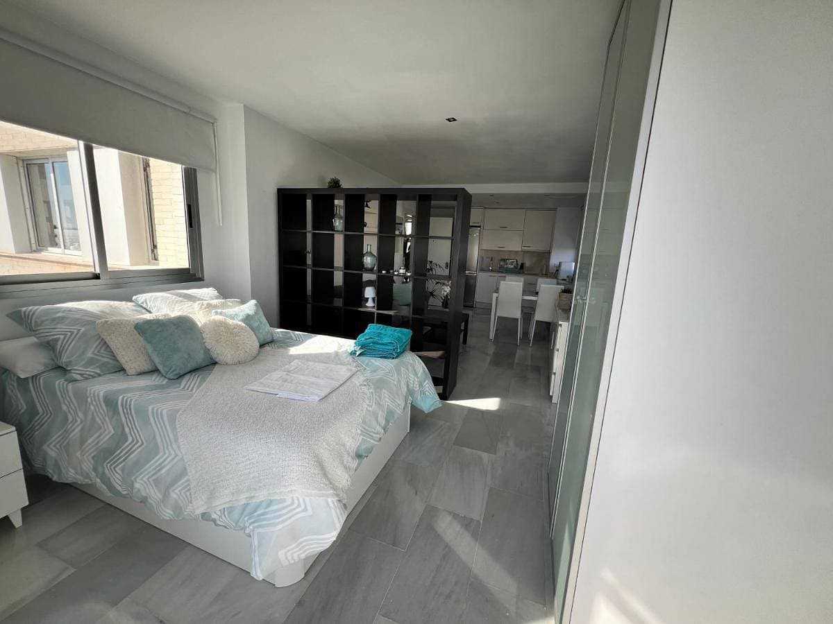 Foto 4 von 62: One-Bedroom Apartment