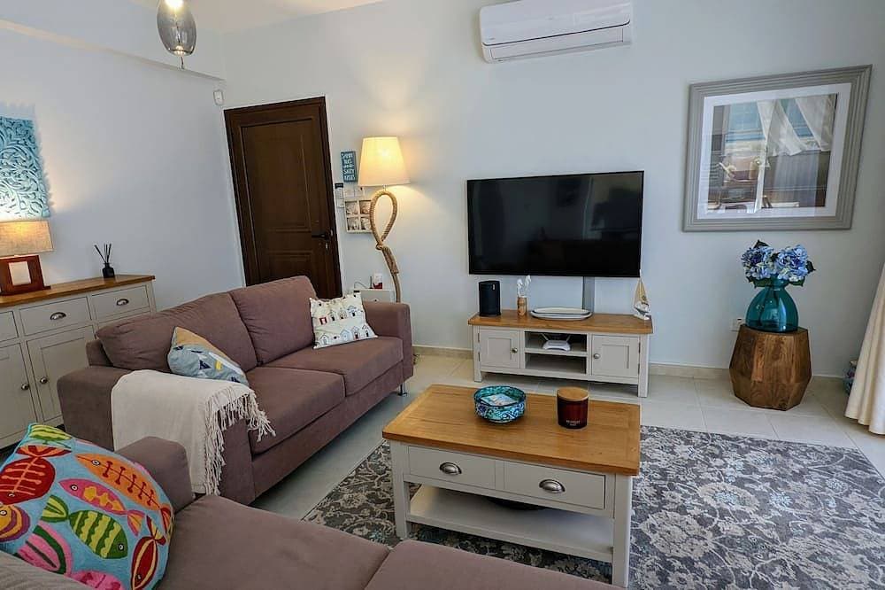 Foto 11 von 24: Best location- Harbour and promenade,  2Br/2 baths apartment with private garden