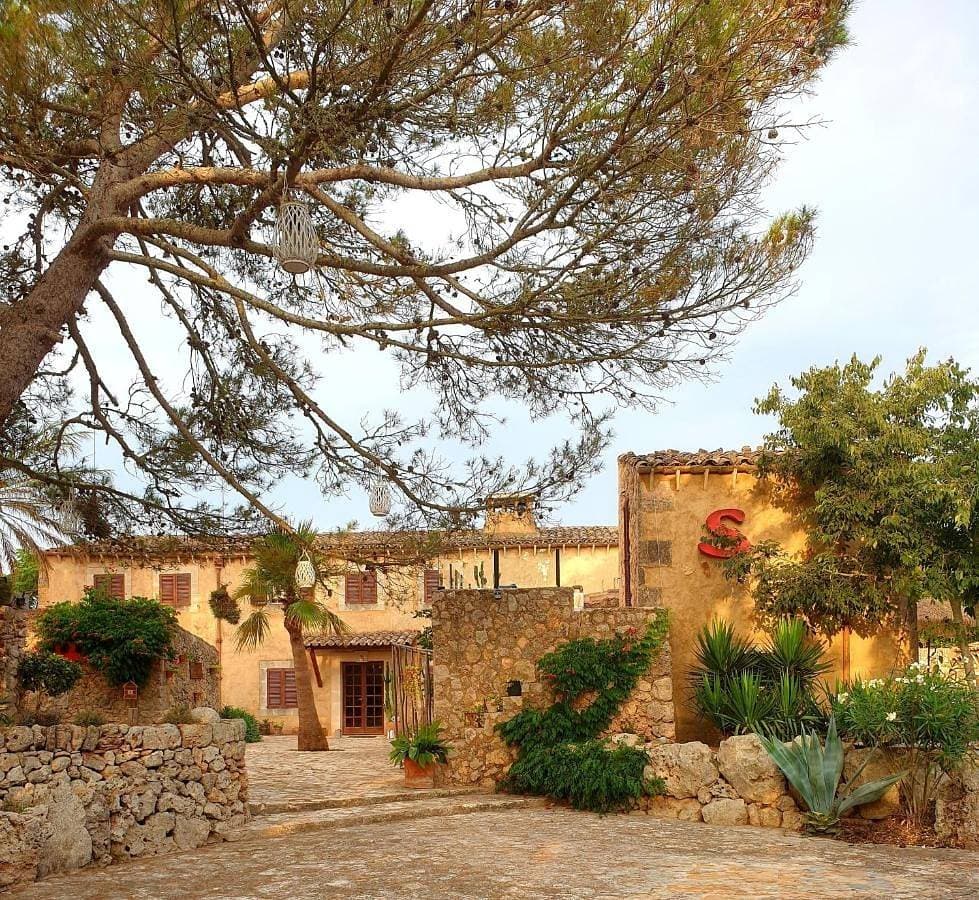 Foto 3 von 42: Villa