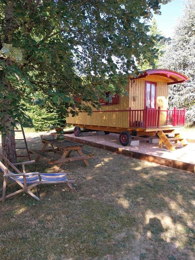 La Roulotte de piégut 1