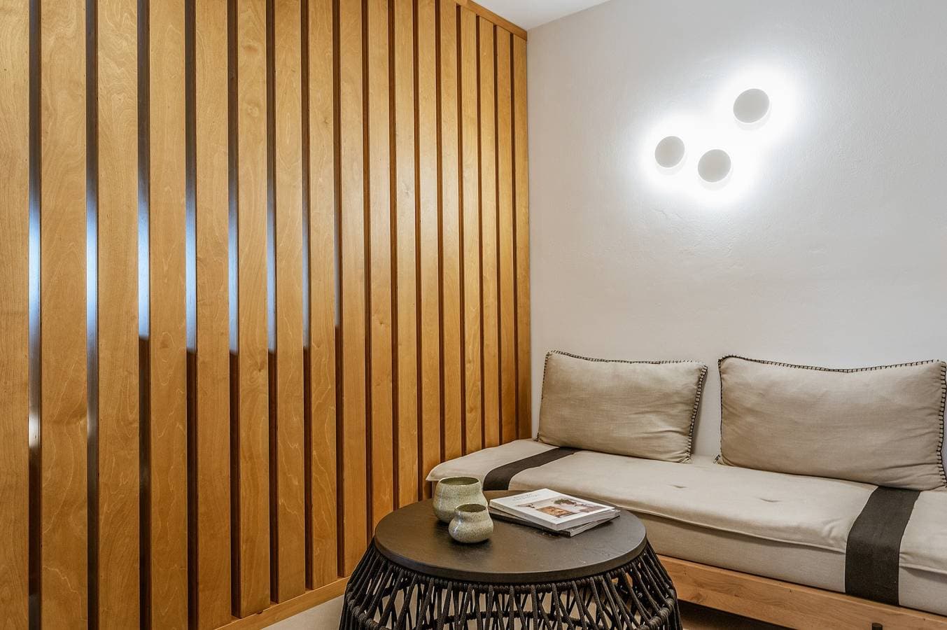 Foto 10 von 24: Ferienwohnung in einem Hotel "Makava Suite" mit Whirlpool im Freien, Balkon, WLAN und Klimaanlage