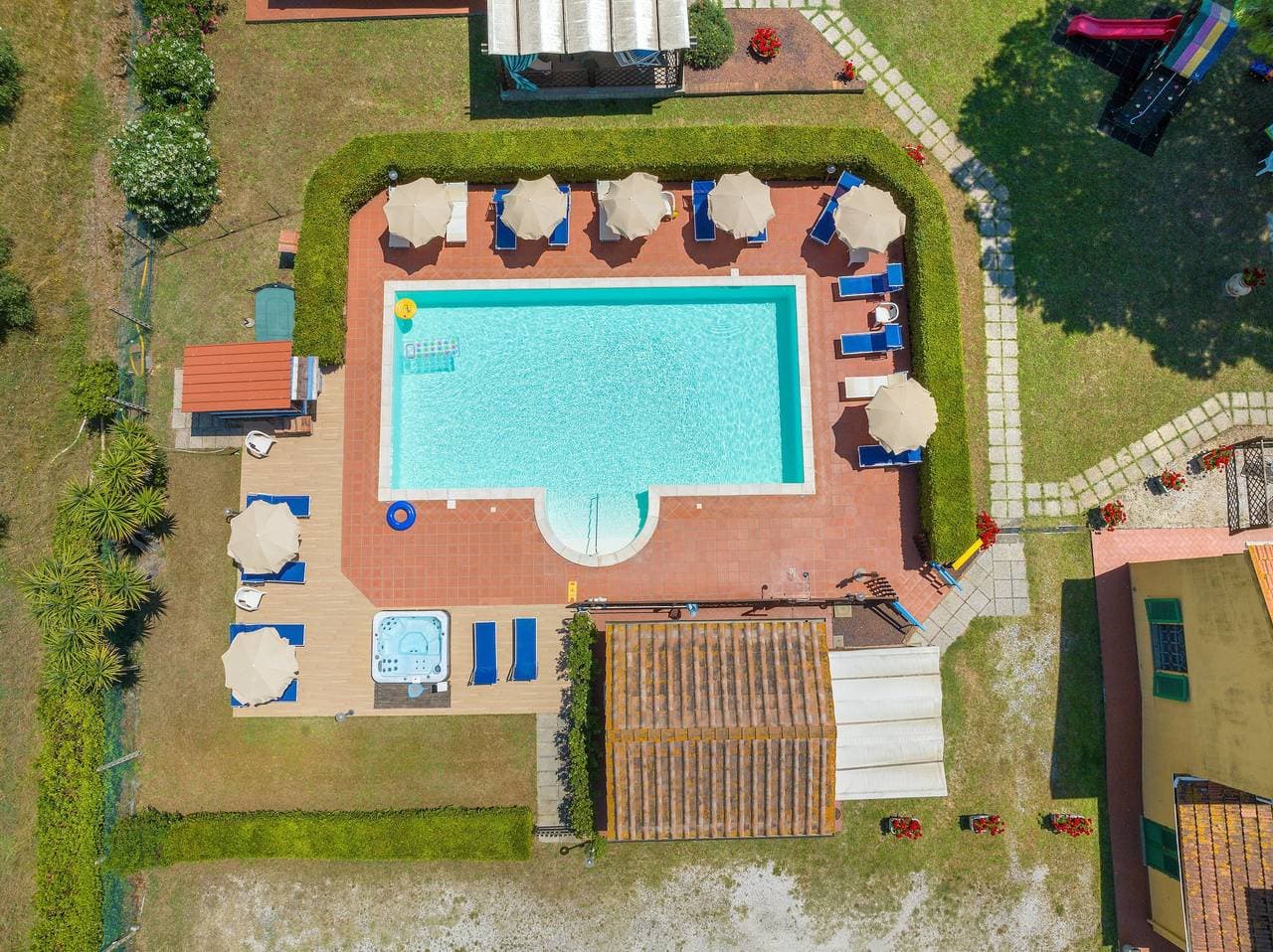 Foto 2 von 27: Bauernhof "Il Pino - Tiglio" mit Gemeinschaftspool, privater Terrasse und WLAN