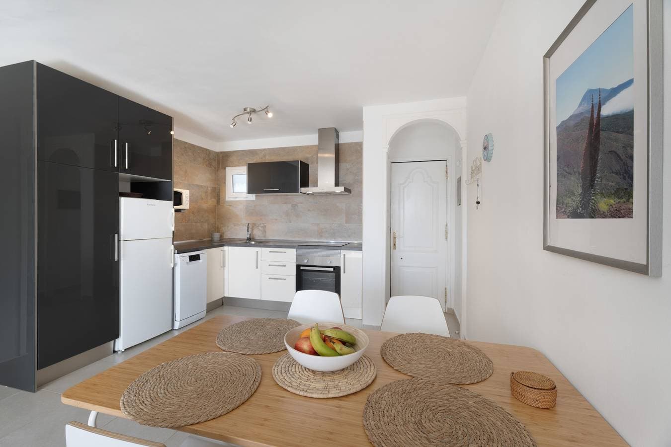 Foto 8 von 32: Ferienwohnung 'Casa Agua Y Sol 2' mit Meerblick, Gemeinschaftspool und WLAN