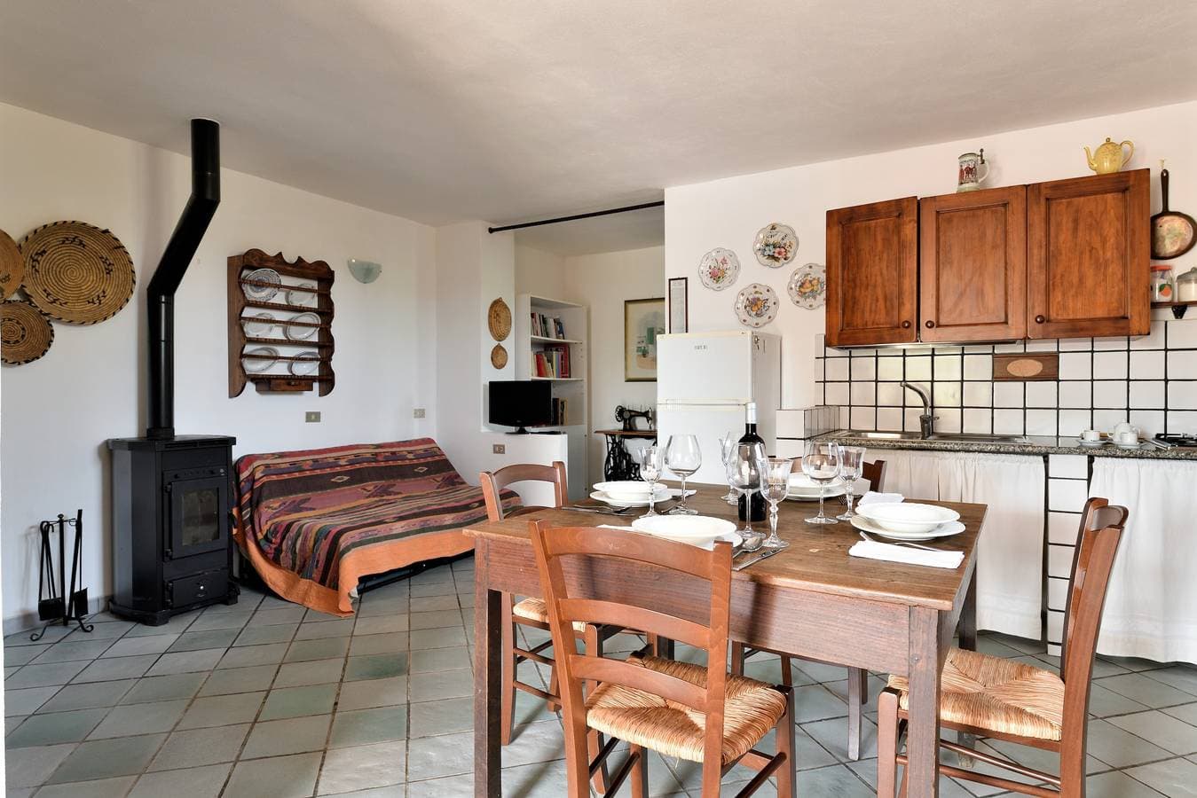 Foto 4 von 22: Appartamento Family in Villa Belvedere nahe dem Strand mit Bergblick, Terrasse und Garten