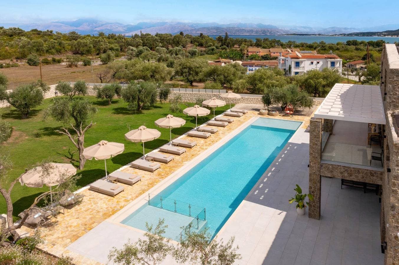 Foto 11 von 50: Villa für 14 Personen mit Garten