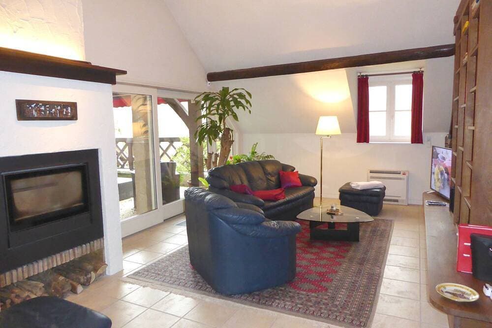 Foto 5 von 30: Burgund Ferienwohnung  Physalis mit Balkon Nähe Beaune, Dijon Dole,  ruhige Lage