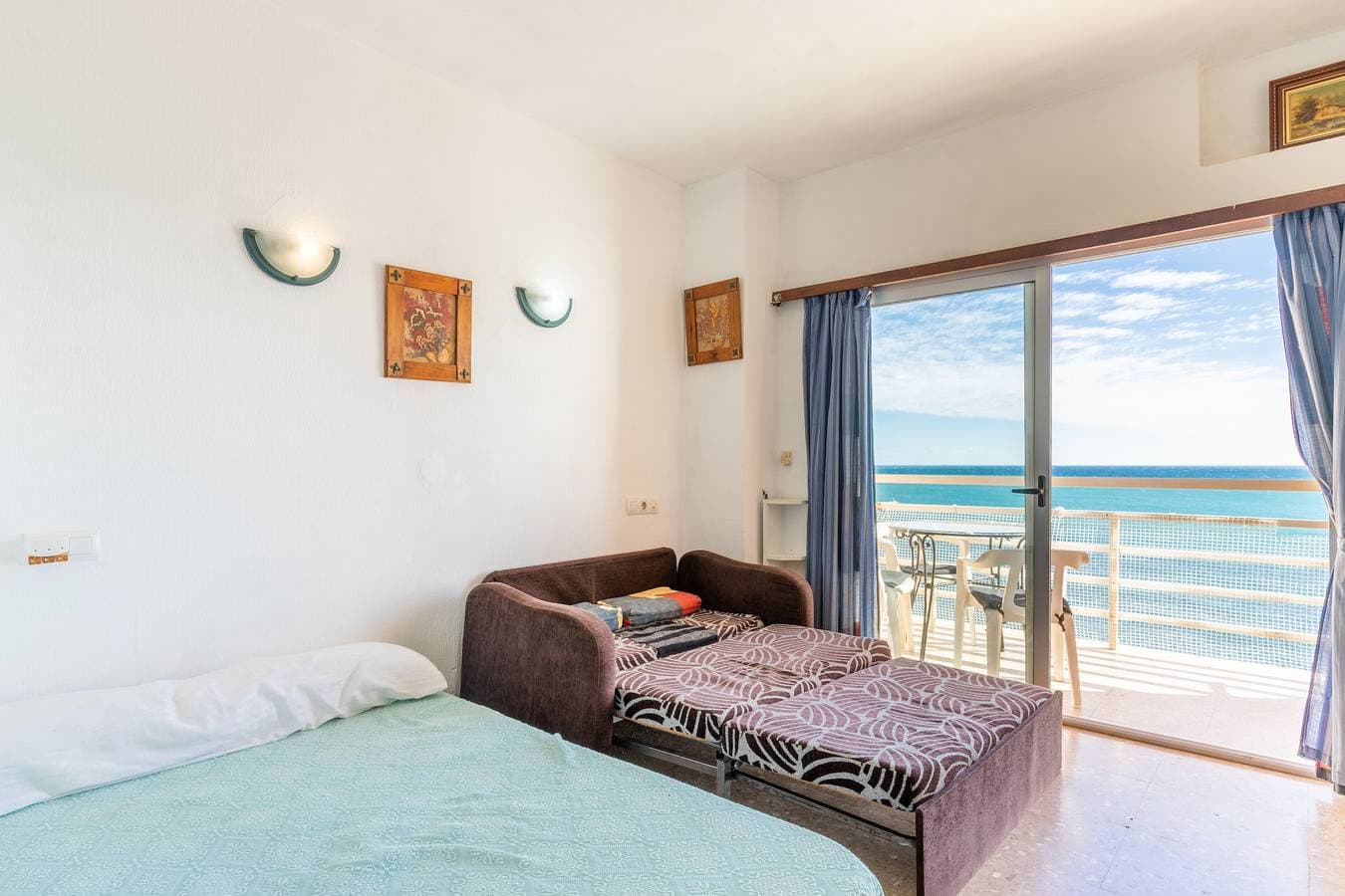 Foto 11 von 22: Studio-Apartment 'Calpe Primera Linea' mit Gemeinschaftspool, Balkon und WLAN