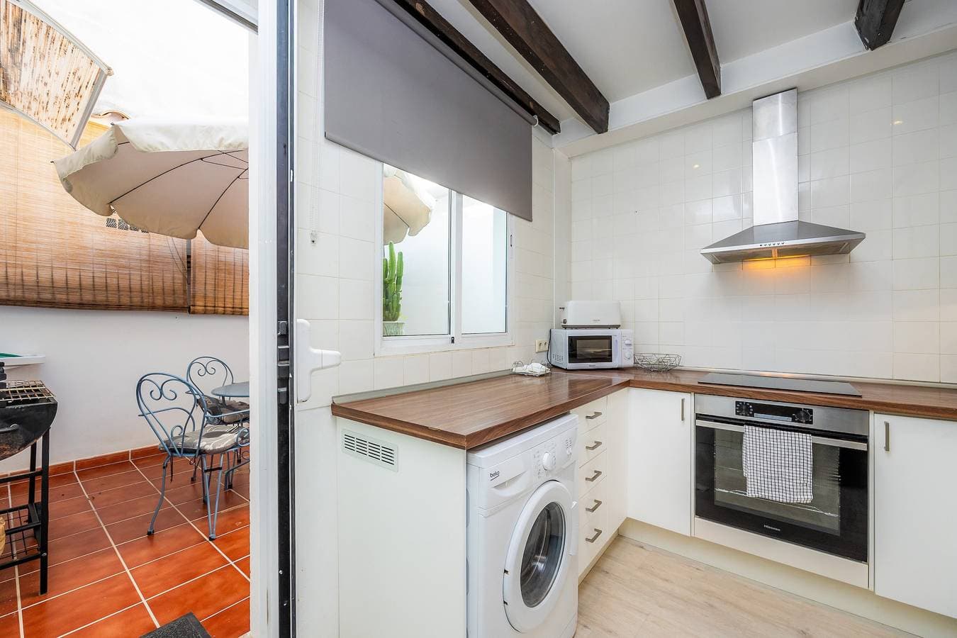 Foto 7 von 23: Ferienwohnung 'Can Roses' mit privater Terrasse, WLAN und Klimaanlage