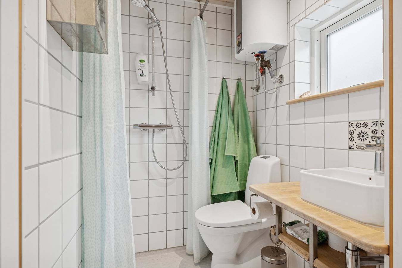 Foto 11 von 25: Kleine Oase nah an Küste und Stadt