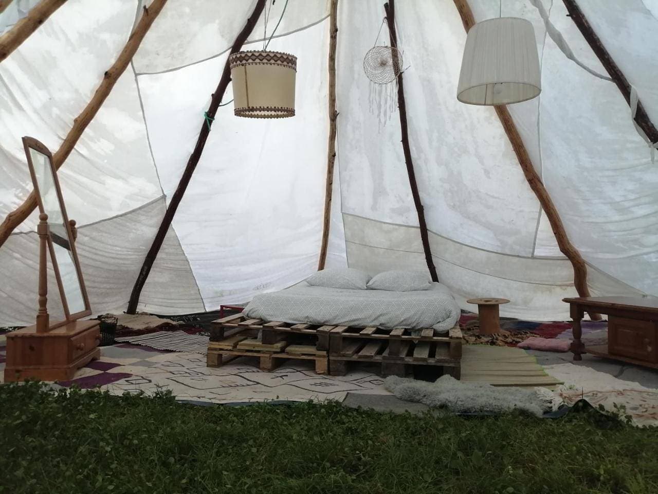 Foto 8 von 11: Tent