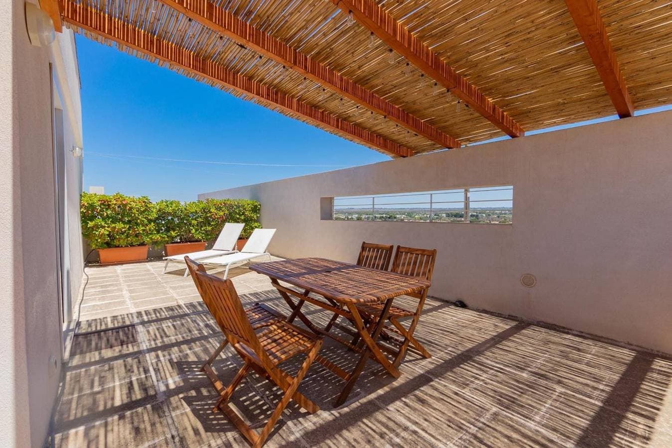 Foto 3 von 14: Apartment „Dimore Di Matilde – Attico Vistamare“ mit Meerblick, privater Terrasse & Klimaanlage