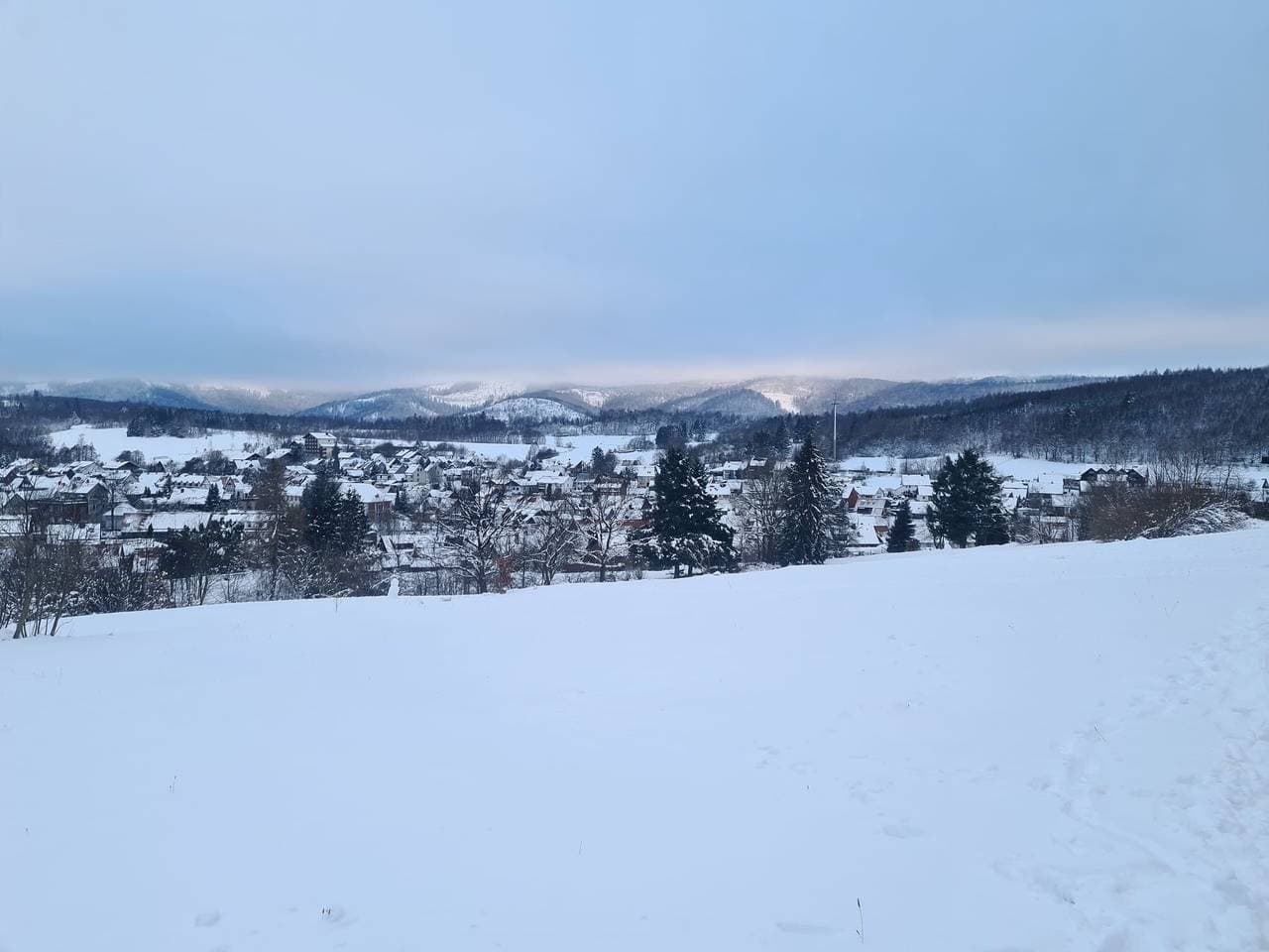 Foto 8 von 11: Ferienwohnung 'Wolfswind' mit Bergblick, Balkon und Wi-Fi