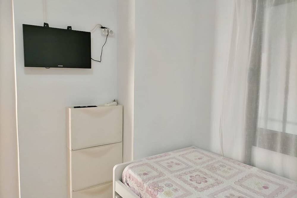 Foto 5 von 30: Schöne Ferienwohnung mit Pool, Garten und Meer