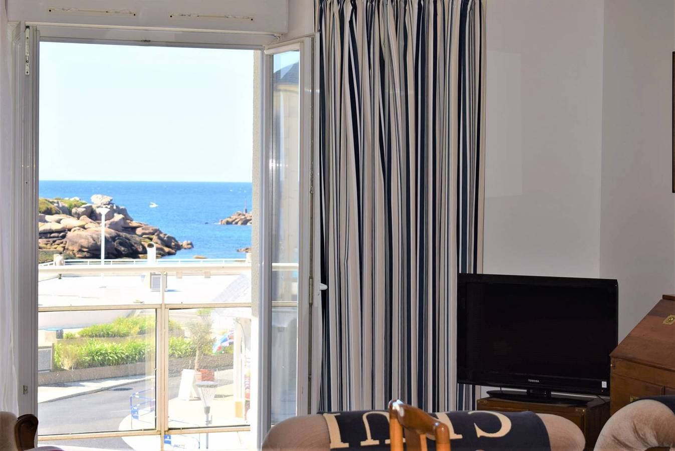 Foto 10 von 17: Ferienwohnung für 4 Personen mit Balkon