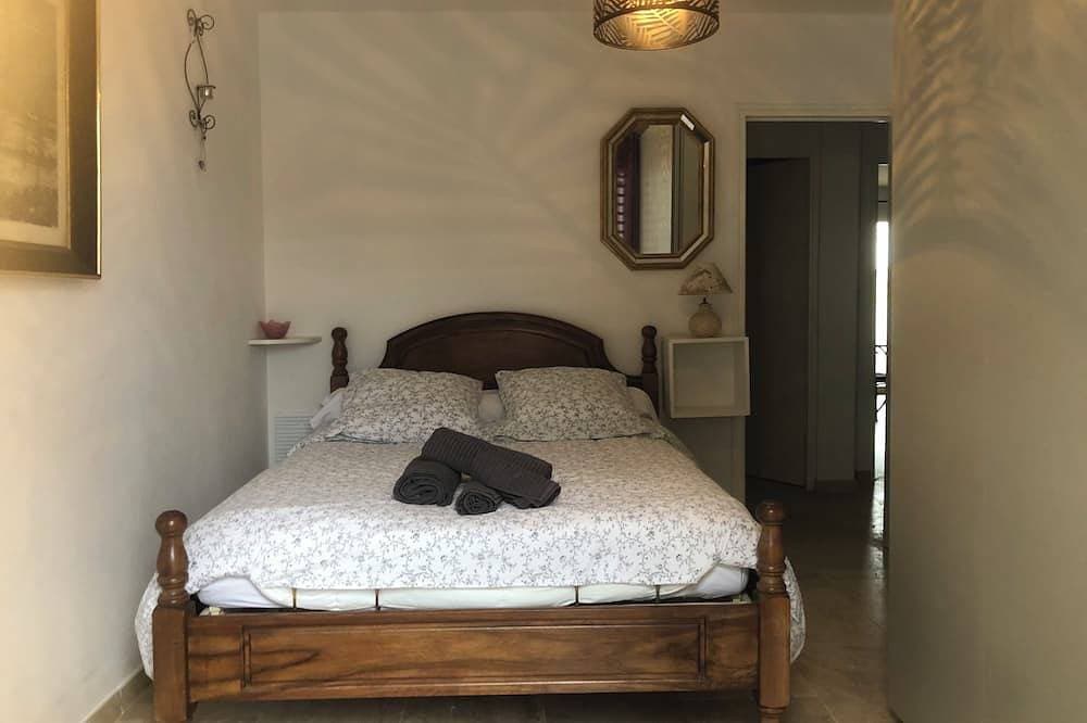 Foto 3 von 18: Comfortable apartment with courtyard close to the center and beach.