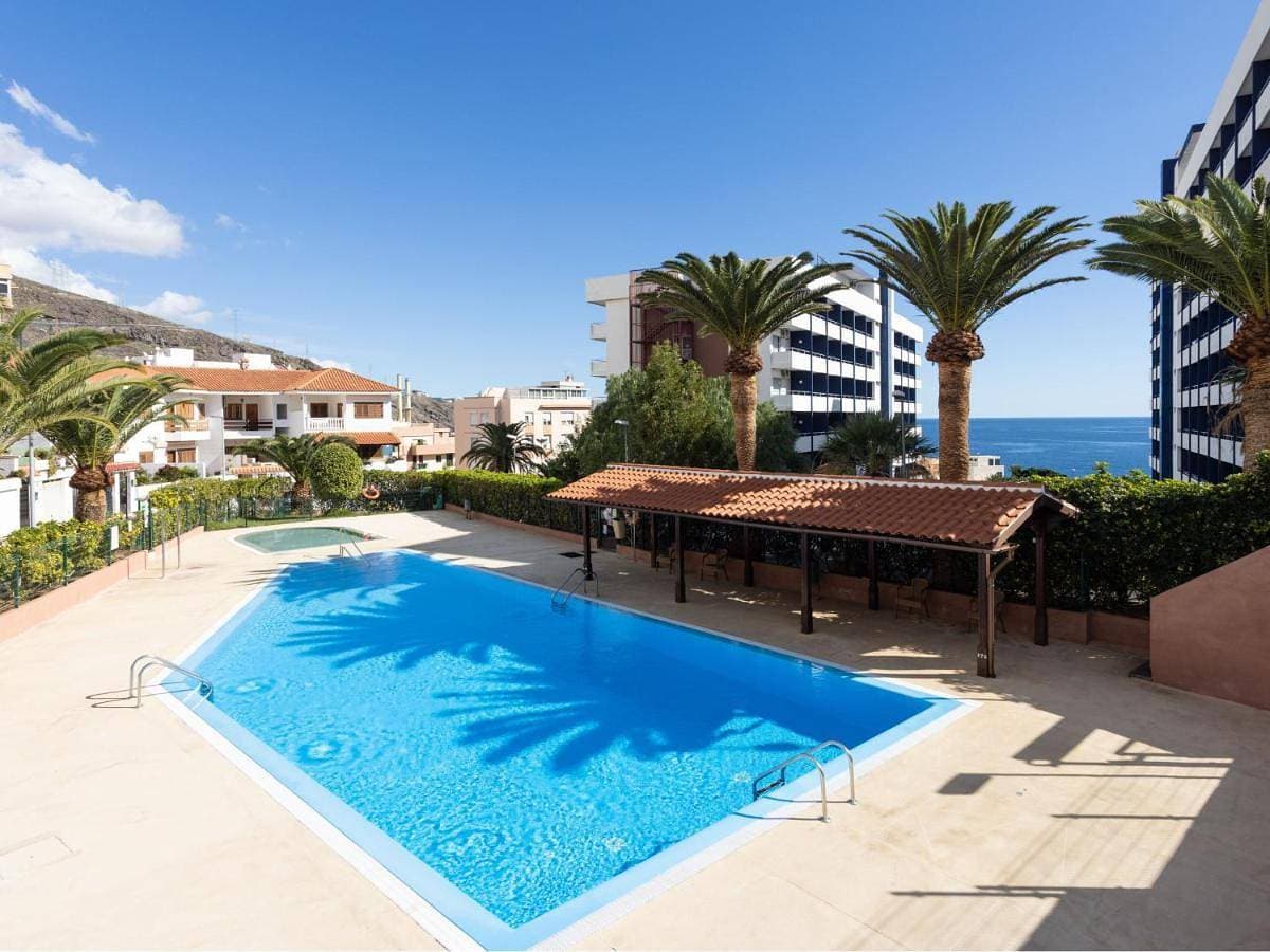 Live los Corales Caletillas con piscina 1