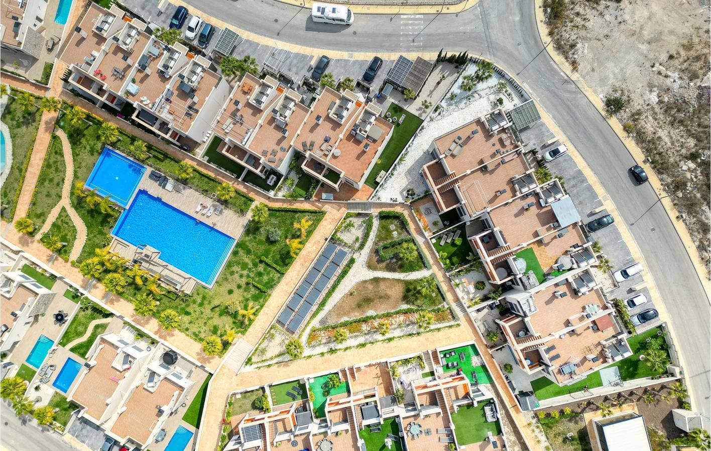 Foto 5 von 41: Apartment mit Meerblick, Pool und Terrasse
