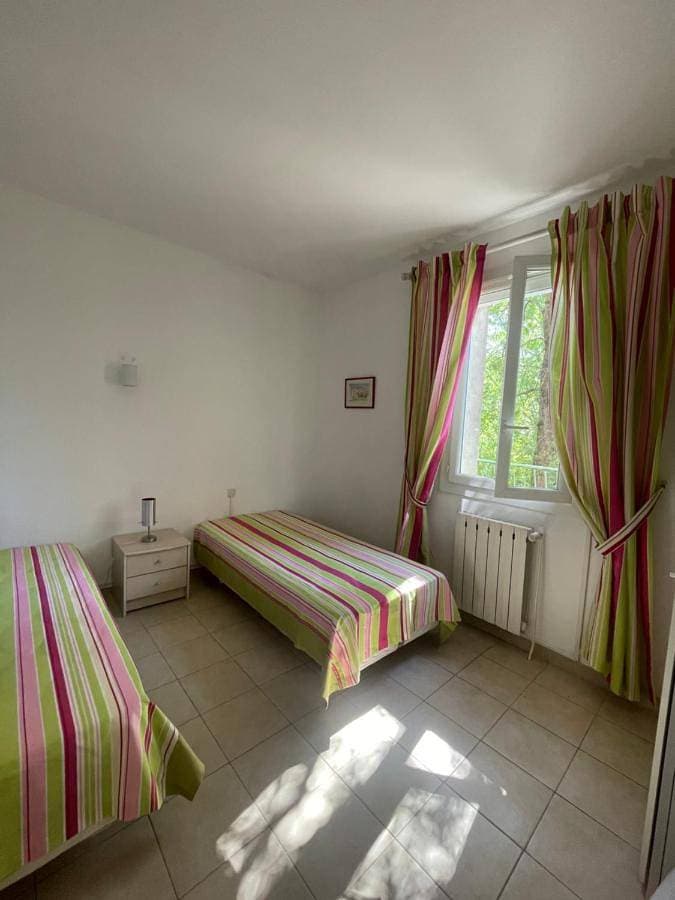 Foto 5 von 11: Three-Bedroom House