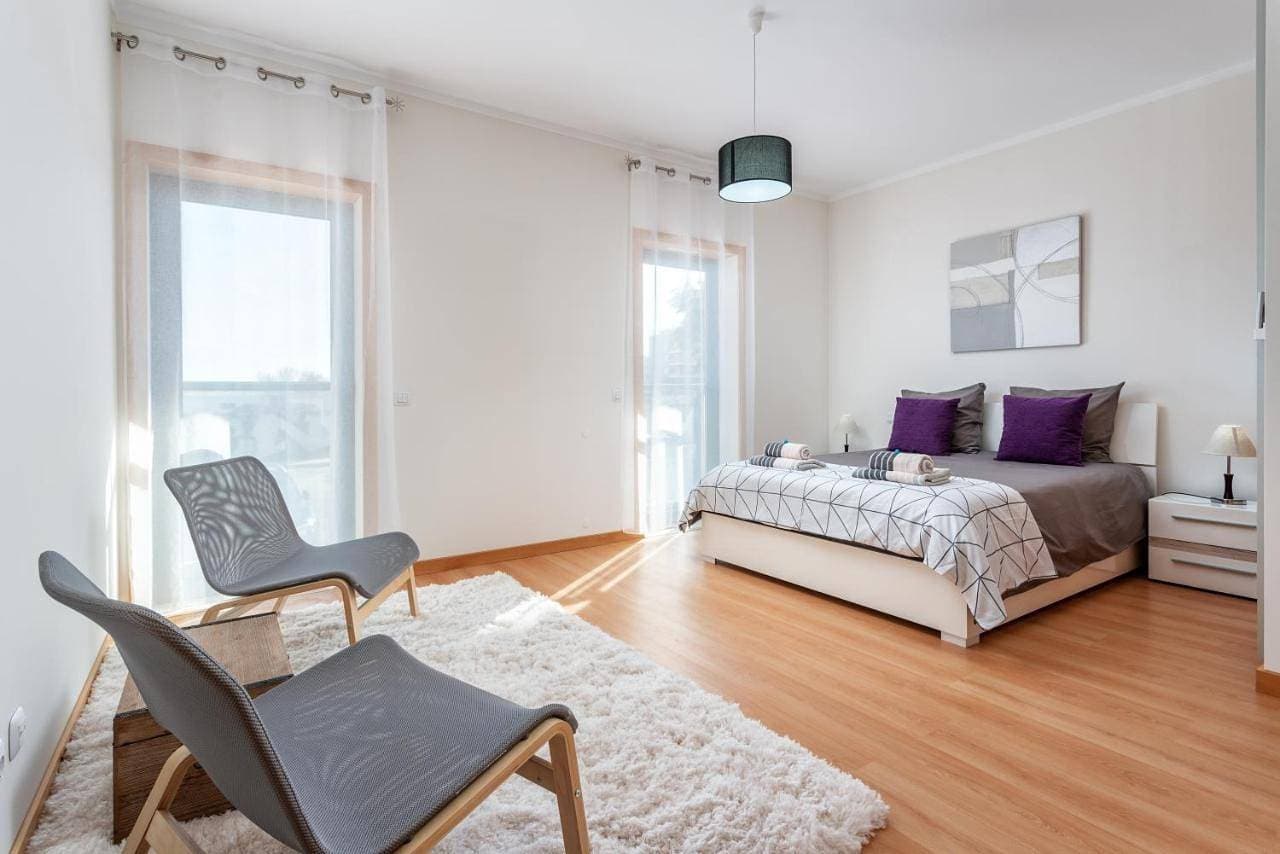 Privilege Apartment Naessens with Rooftop Pool, Village Marina - Olhão 1