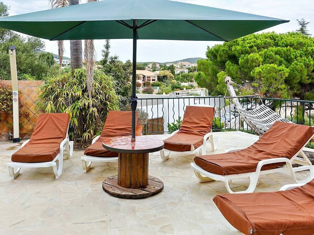 Foto 4 von 39: Villa in Carqueiranne mit Schwimmbecken