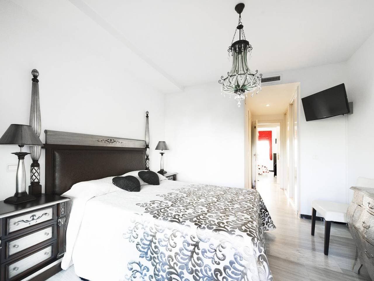 Foto 11 von 29: Ferienwohnung für 4 Personen mit Terrasse