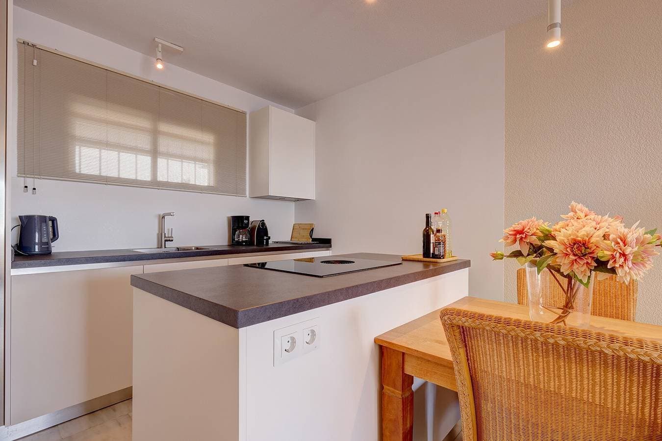 Foto 4 von 26: Ferienwohnung "Boulevard 302" in Strandnähe mit Meerblick und Pool