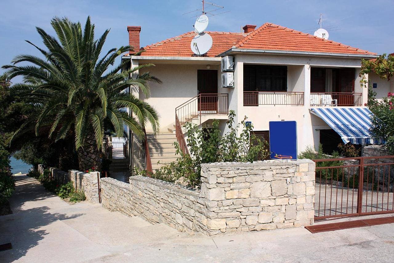 Foto 3 von 14: Two-Bedroom Apartment with Terrace and Sea View