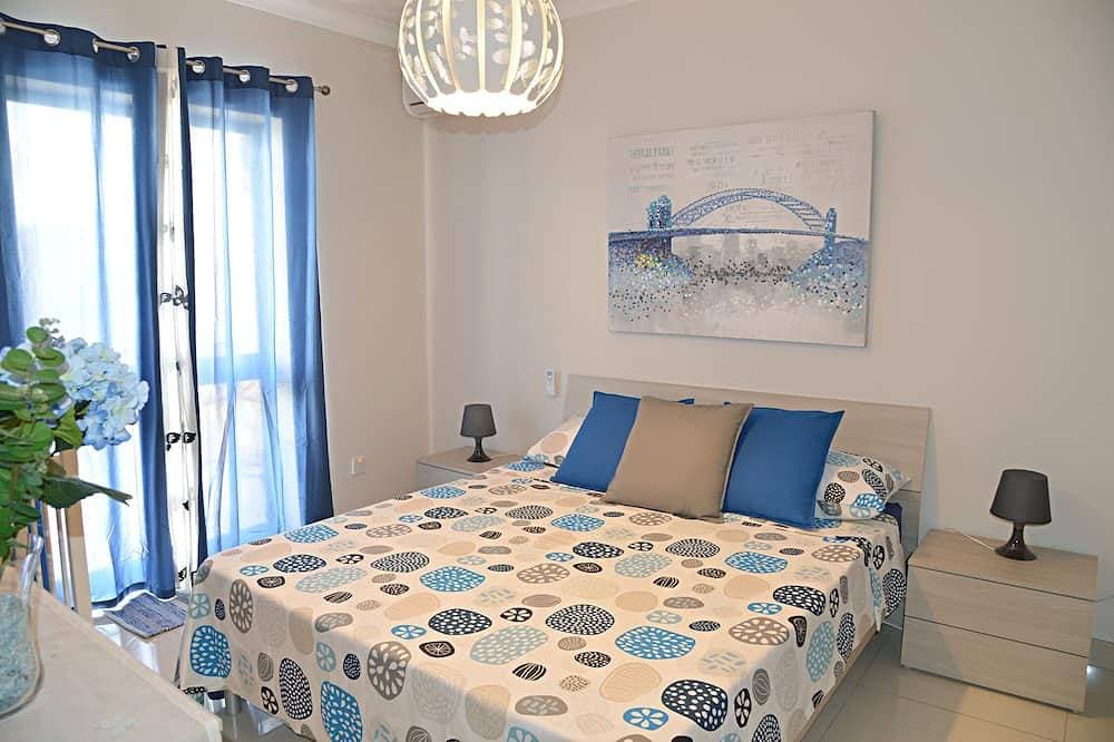 Foto 7 von 30: Modernes, geräumiges Apartment mit 3 Schlafzimmern im Zentrum von Bugibba mit Gemeinschaftspool