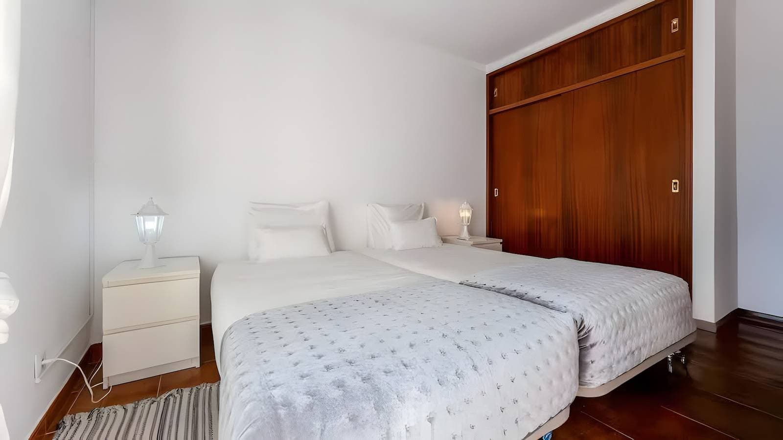 Foto 9 von 19: Apartment 'Casa Rosa dos Ventos' mit Meerblick, WLAN und Klimaanlage