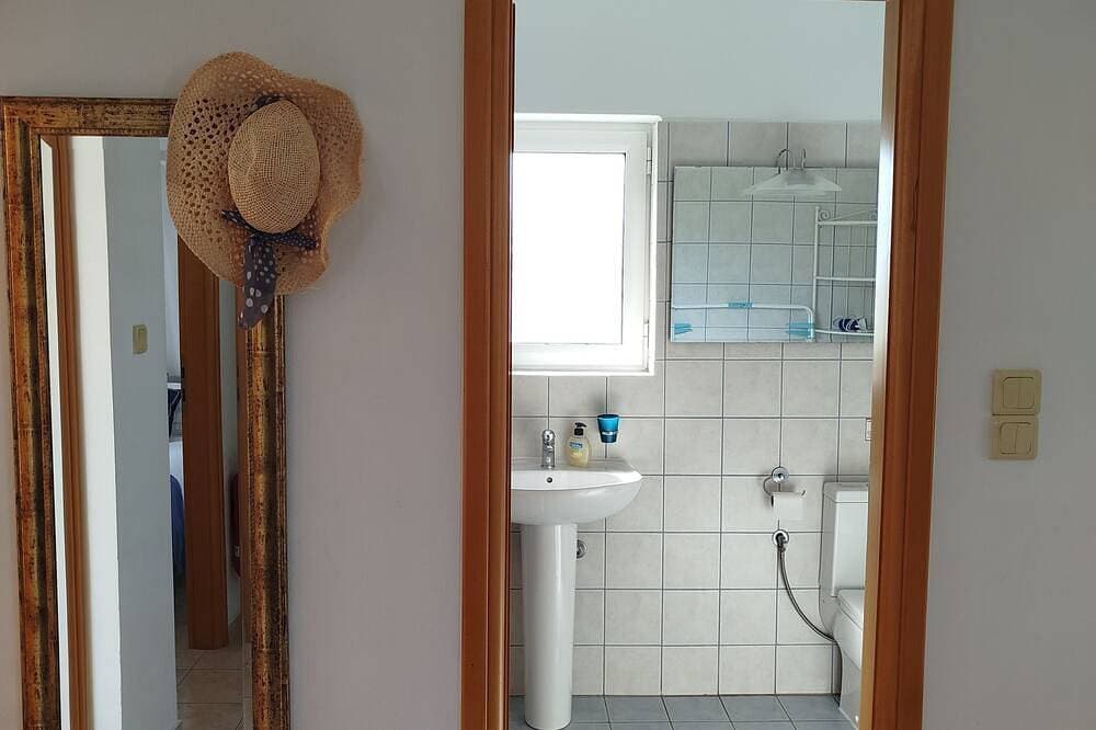 Foto 11 von 30: Abgeschiedene Lage, großer Pool, Blick auf die Berge
