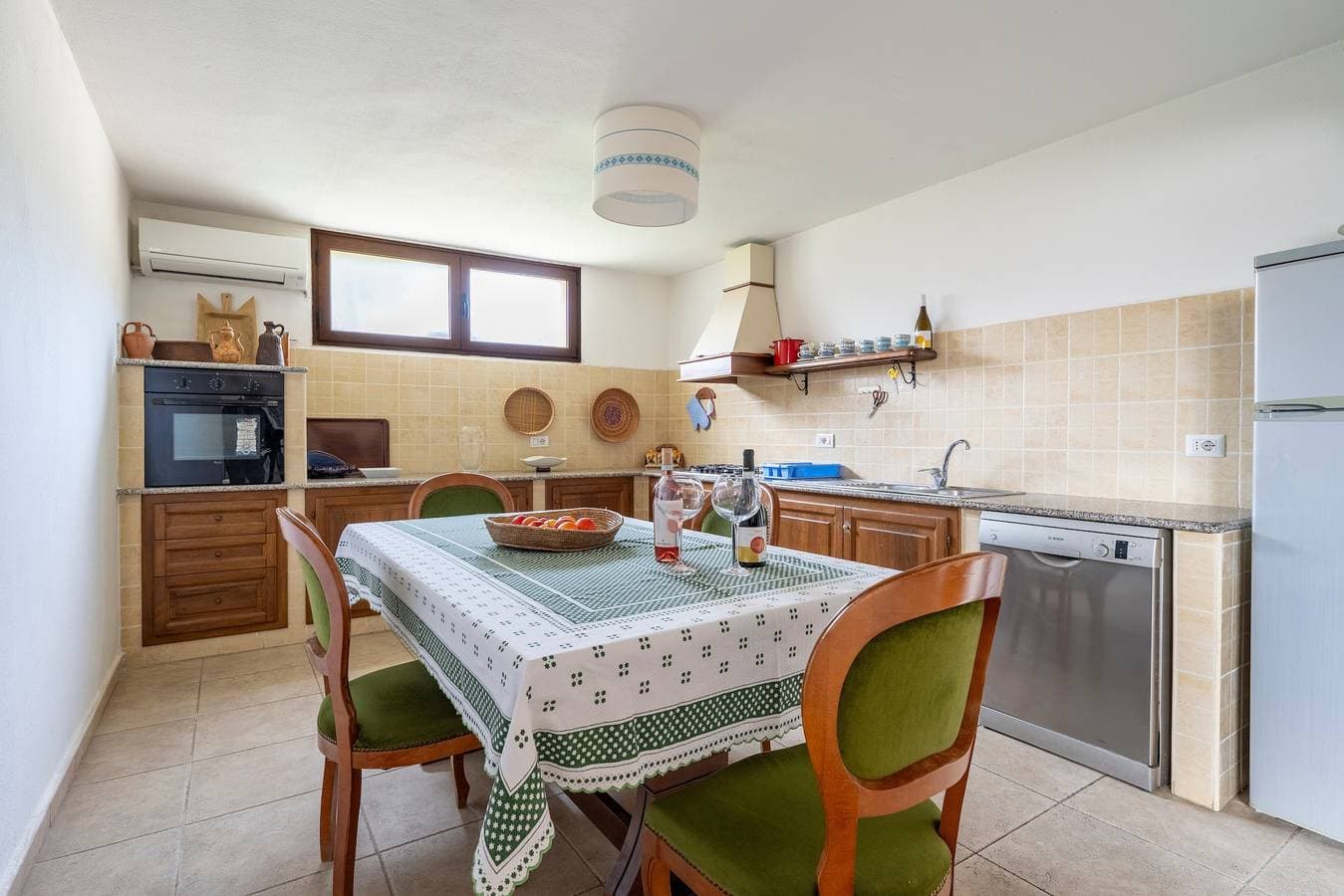 Foto 6 von 23: Ferienwohnung 'Il Giglio' mit privatem Garten, WLAN und Klimaanlage