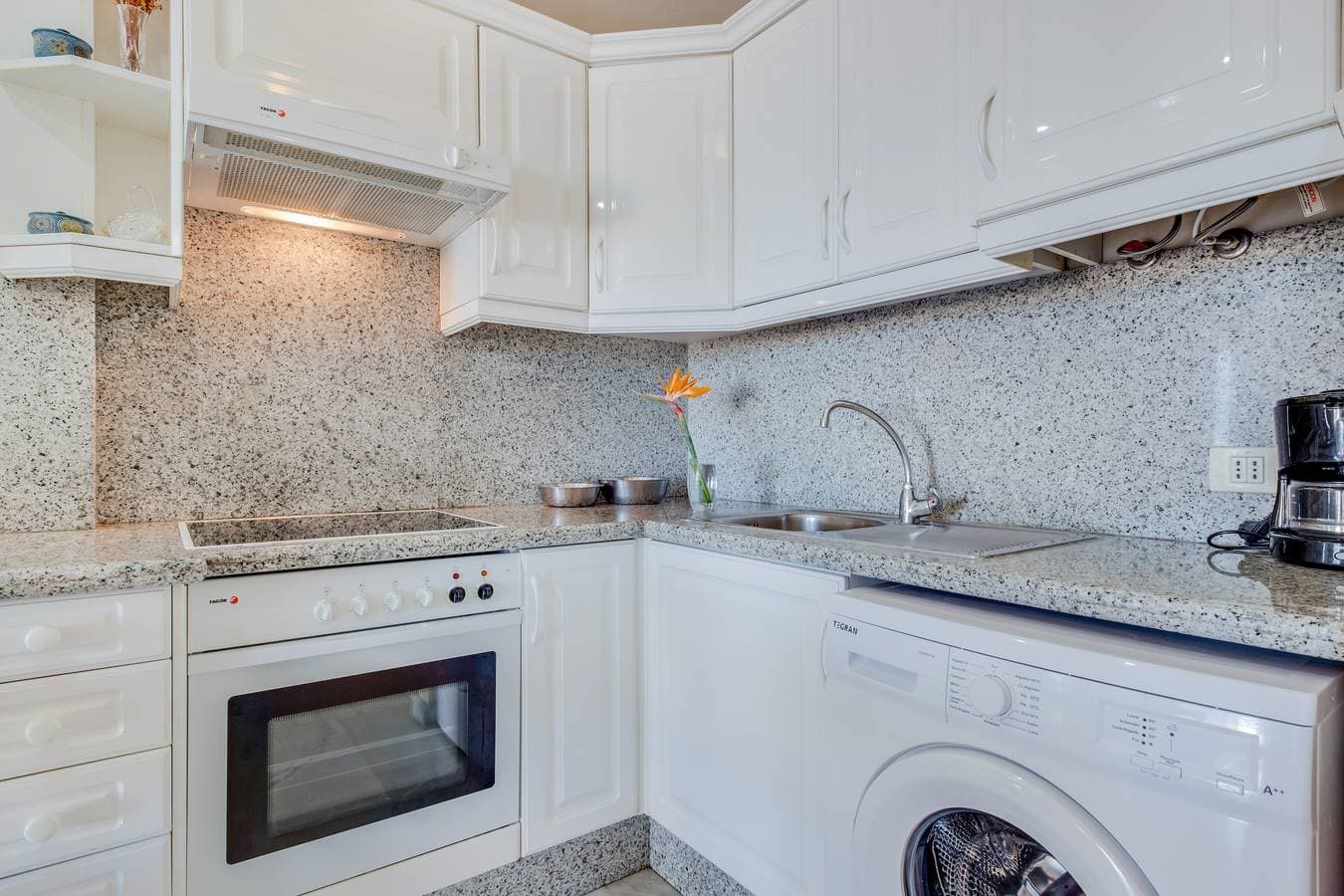 Foto 9 von 21: Charmante Ferienwohnung "Apartamento Los Gigantes" mit WLAN, Balkon und Terrasse