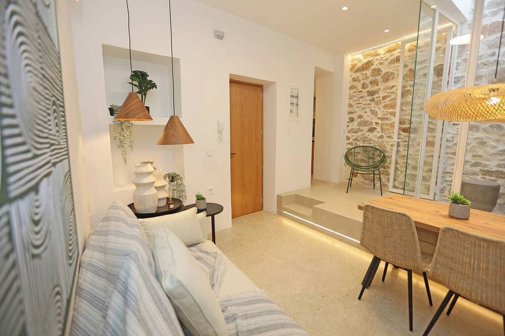 Foto 9 von 15: Siroa Atrium | Stone & Light