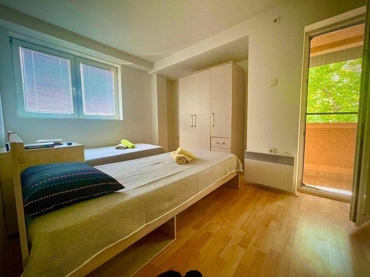 Foto 8 von 20: Two-Bedroom Apartment