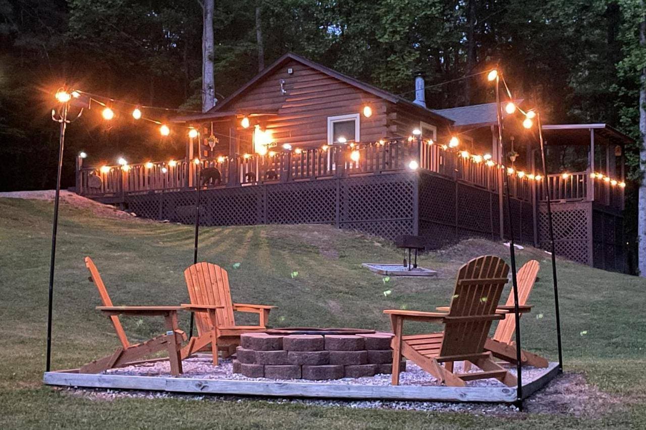 Hillside: Cosby 'Cozy Cove' Cabin w/ Hot Tub 1