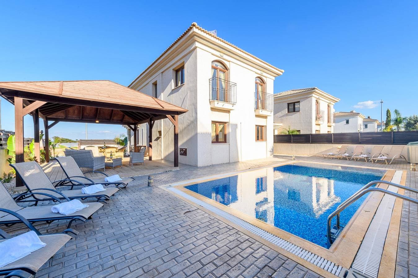 Hanns Villa 1