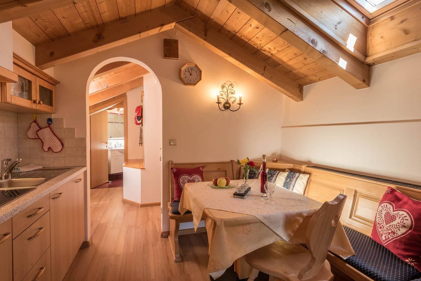 Foto 7 von 22: Moderne Ferienwohnung "Malga - Unterkehr" mit Bergblick, WLAN, Garten & Terrasse