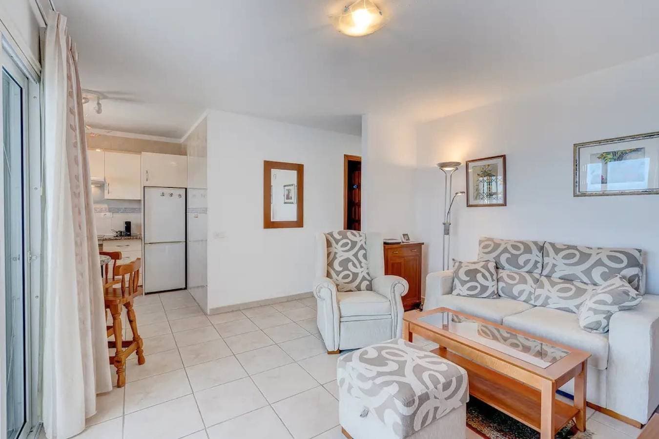 Foto 8 von 32: Ferienwohnung "Los Gigantes Sea View" in Strandnähe mit Gemeinschaftspool und WLAN