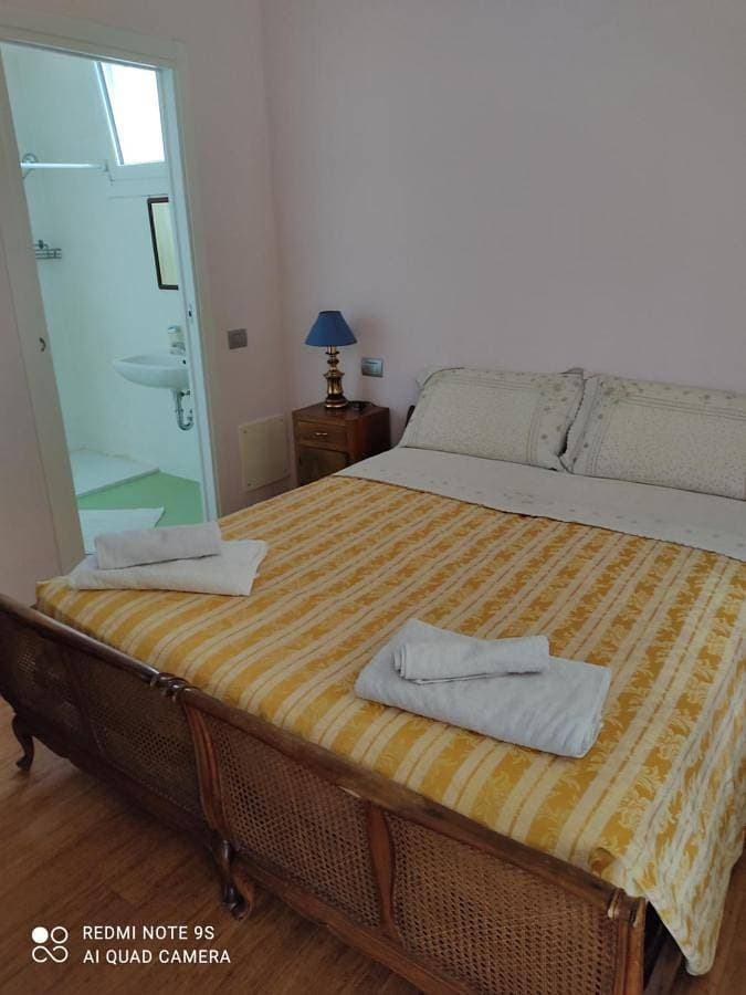 Foto 2 von 9: Budget Double or Twin Room
