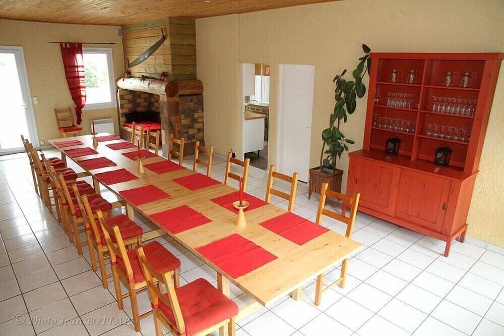 Foto 12 von 17: Ferienhaus Domaine du Couhourg Avensan