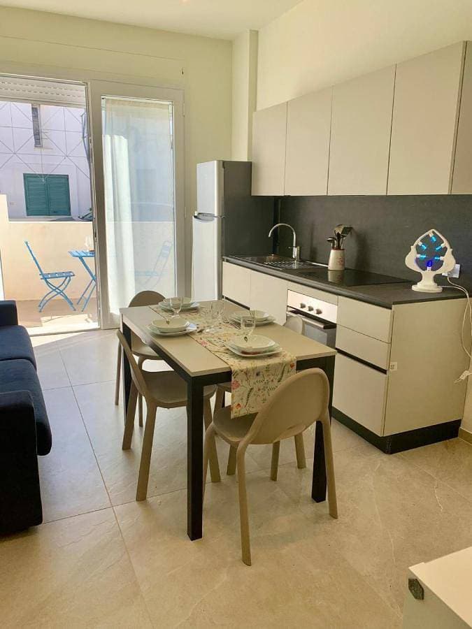 Foto 5 von 81: One-Bedroom Apartment