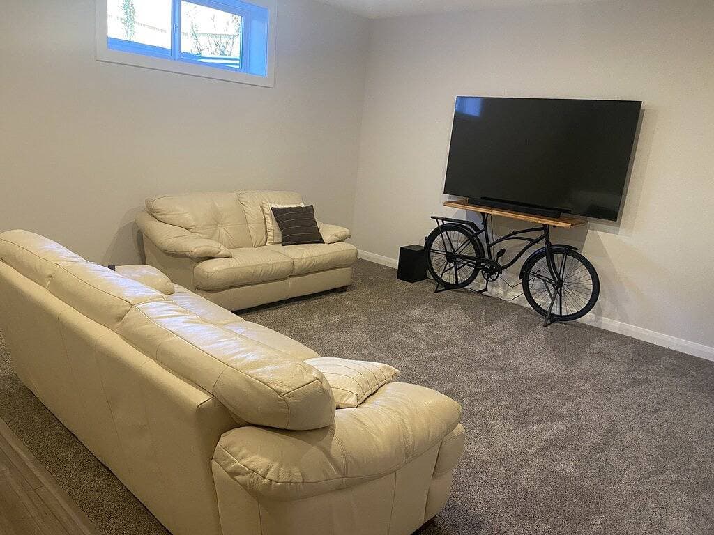 Foto 8 von 10: Comfortable and beautiful brand new suite in Sw