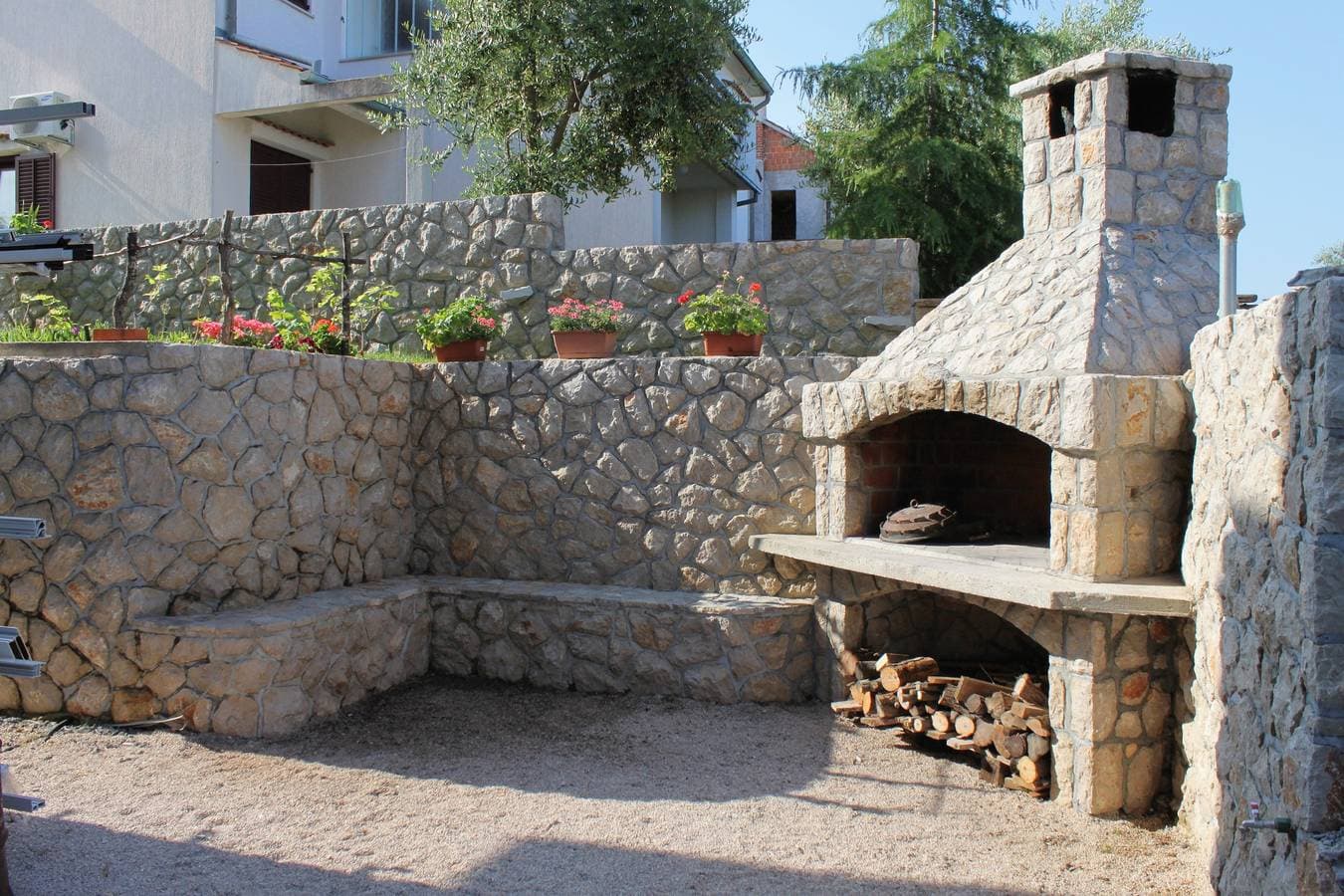 Foto 6 von 25: Studio Appartement mit Terrasse und Meerblick Njivice, Krk As-5458-a