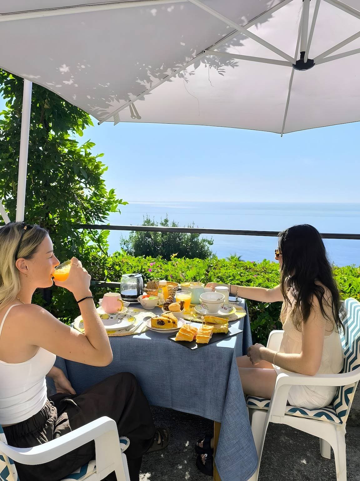 Foto 3 von 38: Ferienwohnung 'Gli Orti Sul Mare 1' mit Meerblick, Wi-Fi und Klimaanlage