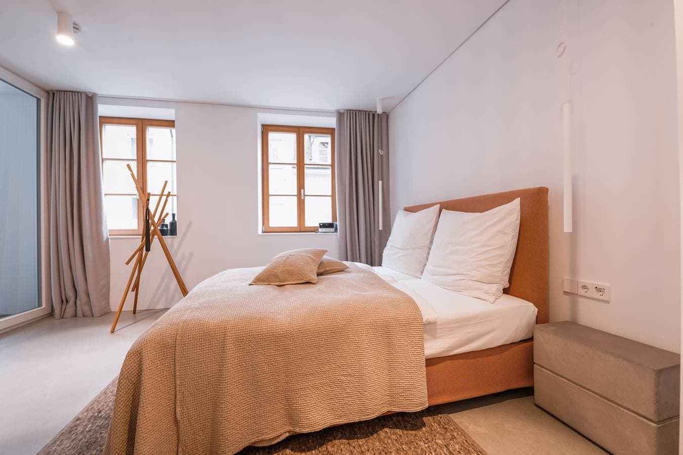 Foto 2 von 16: Apartment '2 Personen' mit überdachter Loggia im 2. Obergeschoss in unmittelbarer Seenähe