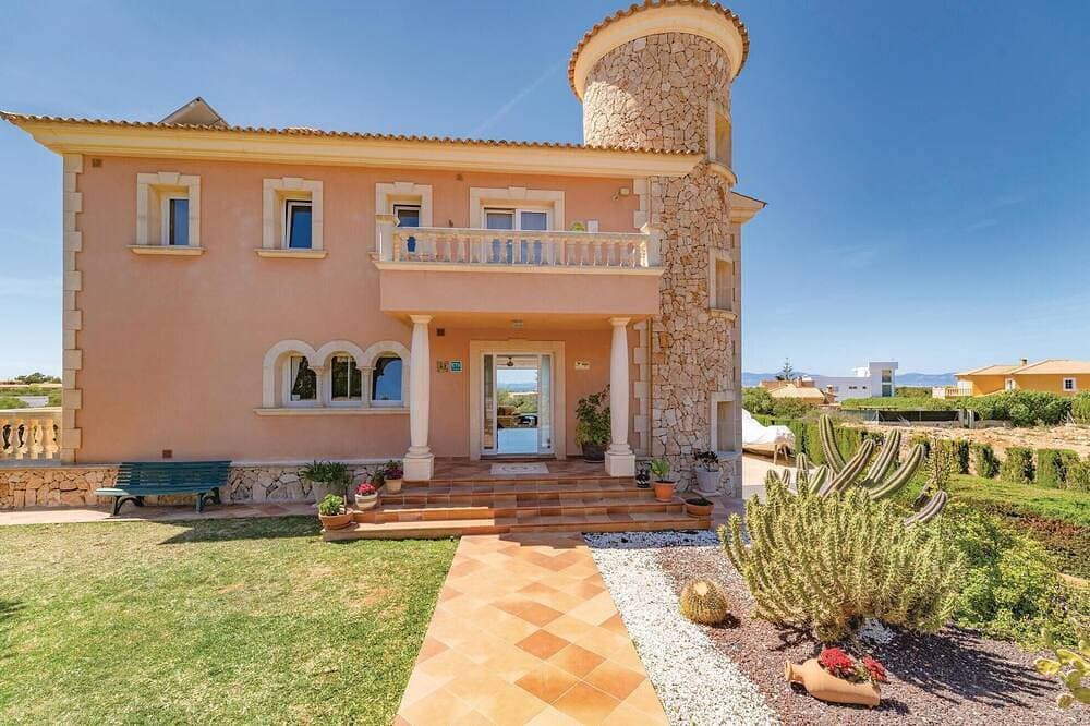 Foto 5 von 30: Awesome home in Sa Torre