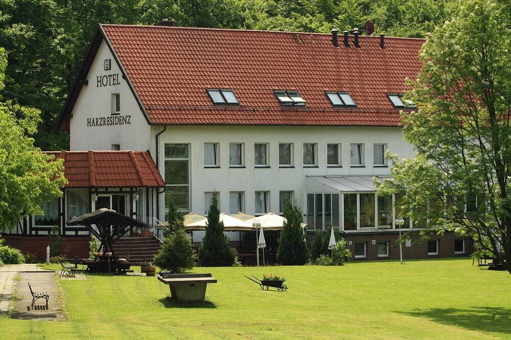 Foto 13 von 30: Zweibettzimmer - Hotel Harzresidenz