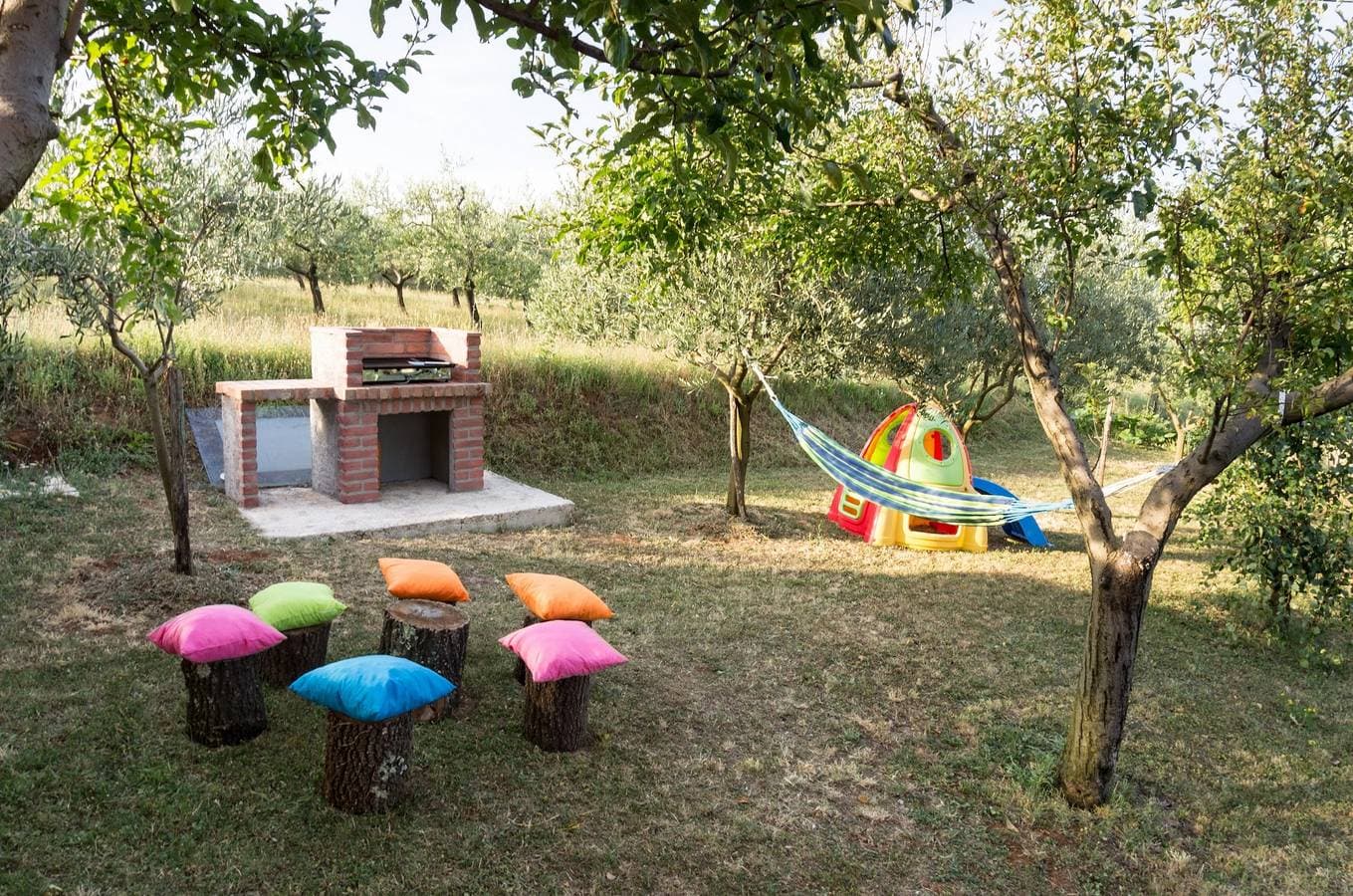 Foto 7 von 45: Ferienhaus mit drei Schlafzimmern neben Kiesstränd